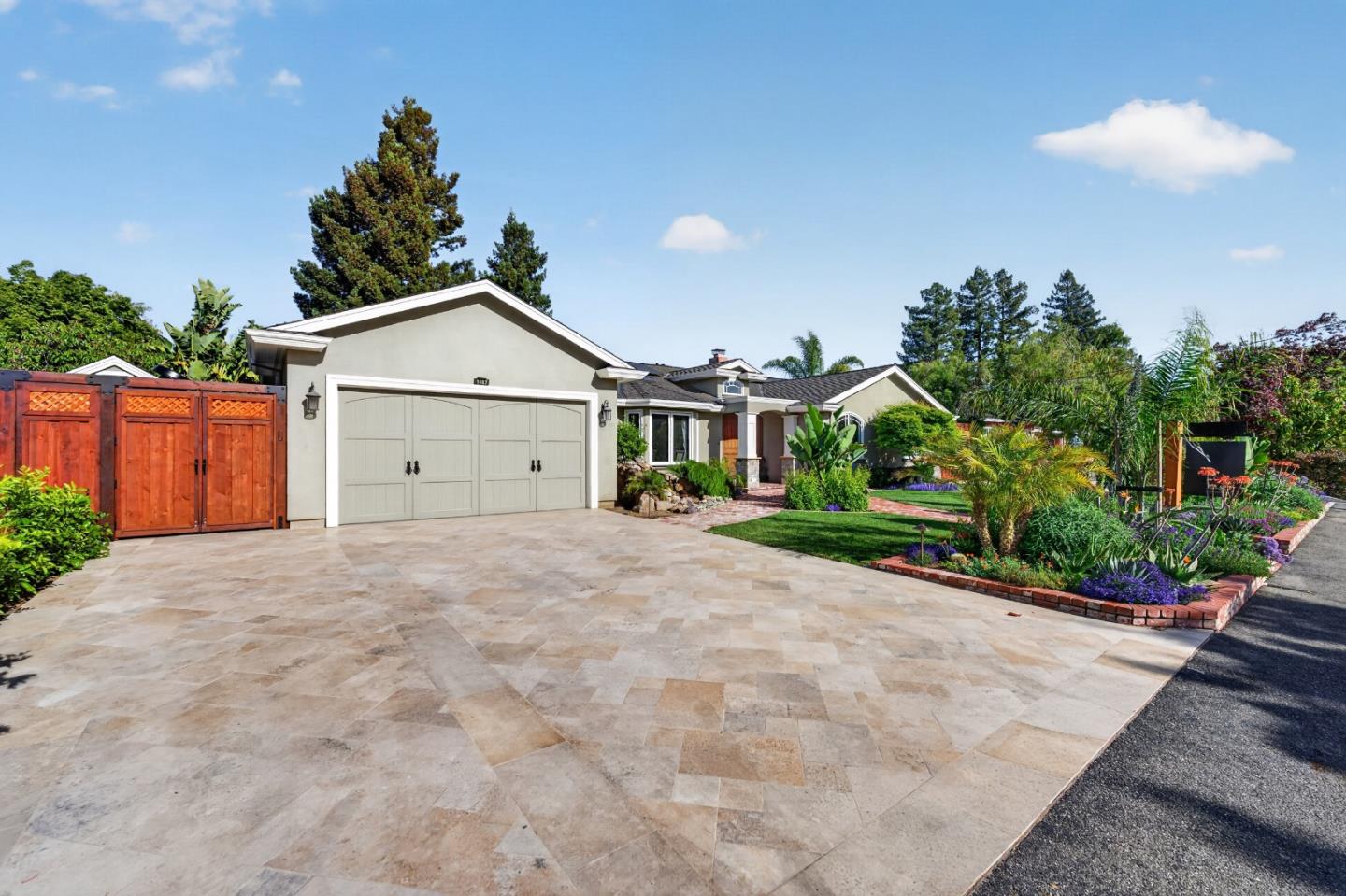 1487 Fallen Leaf Lane
