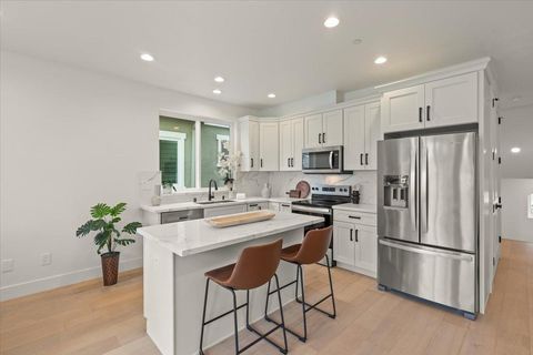 Tiny photo for 186 W Rincon Avenue, CAMPBELL, CA 95008 (MLS # ML82030264)