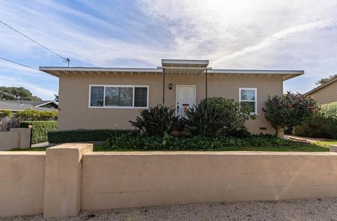 89 Via Descanso MONTEREY CA 93940