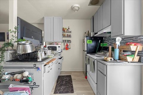 Tiny photo for 2801 College Avenue, BERKELEY, CA 94705 (MLS # ML82033850)