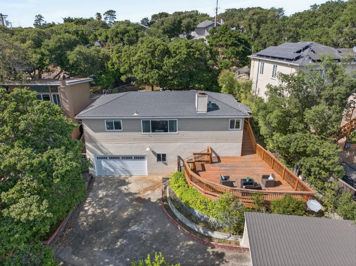 2315 Monserat Avenue