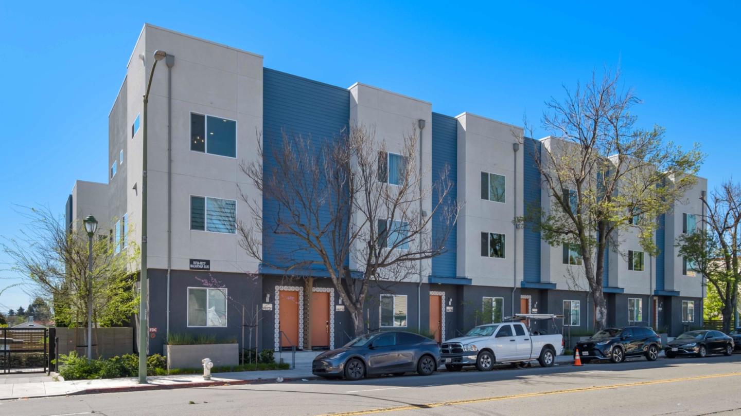 9873 Macarthur Boulevard F, Oakland CA 94605