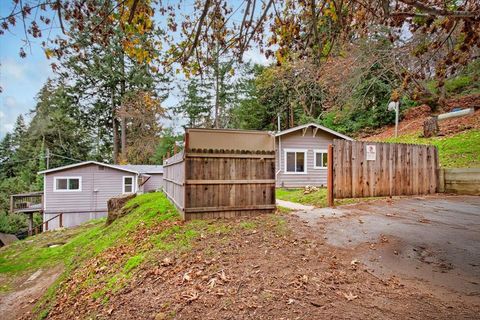 Photo of 21577 Locust Drive, LOS GATOS, CA 95033 (MLS # ML82027755)