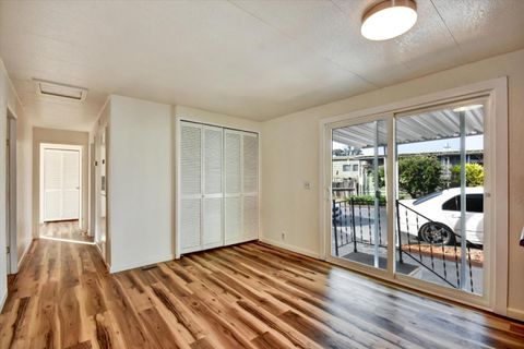 Tiny photo for 17 Pepperwood Way #17, SOQUEL, CA 95073 (MLS # ML82034313)
