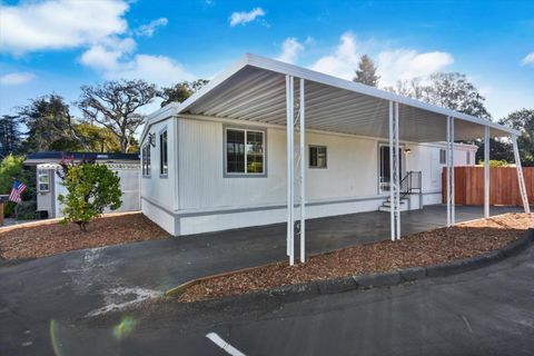 Tiny photo for 17 Pepperwood Way #17, SOQUEL, CA 95073 (MLS # ML82034313)
