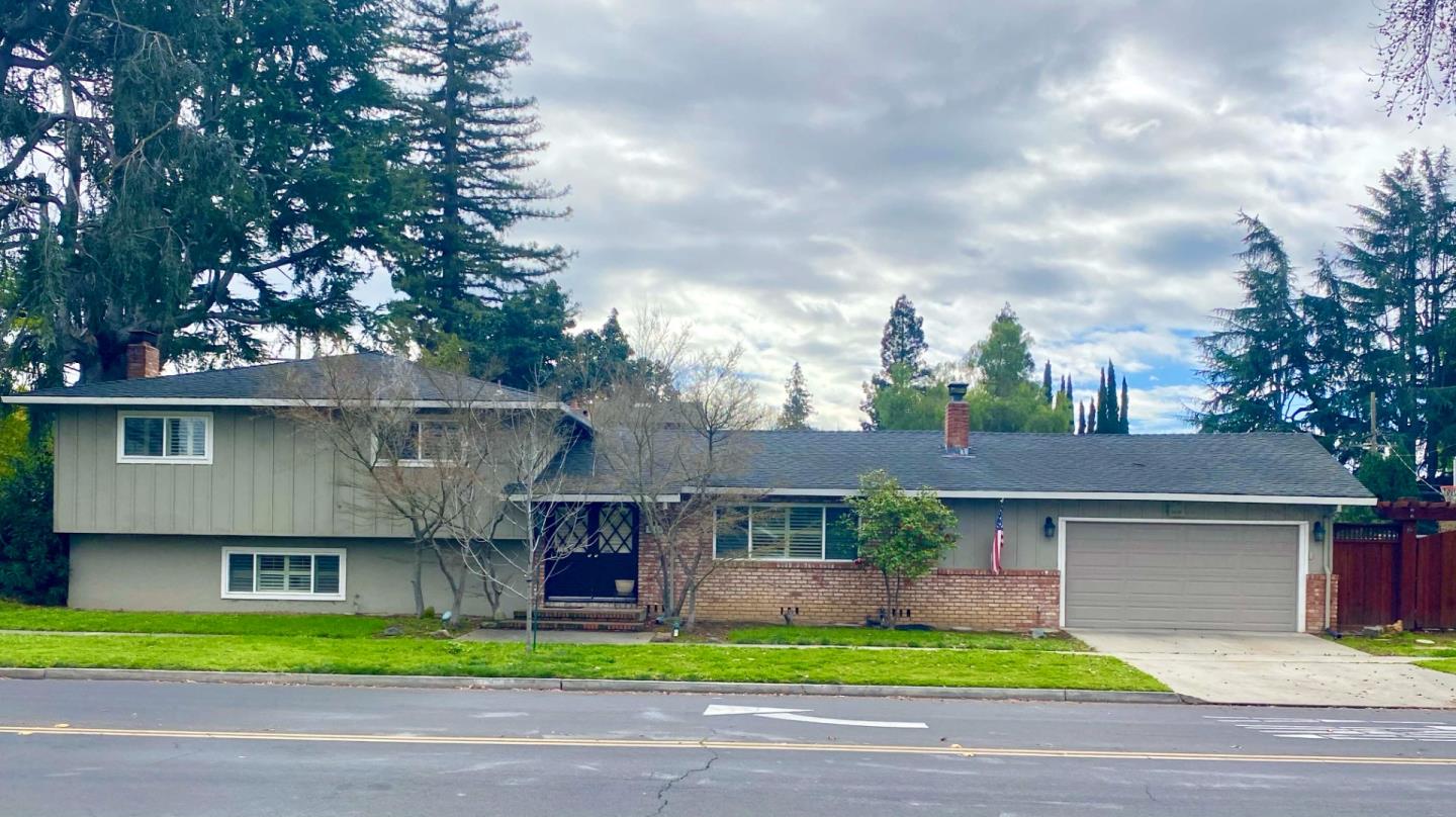 1500 East Campbell Avenue