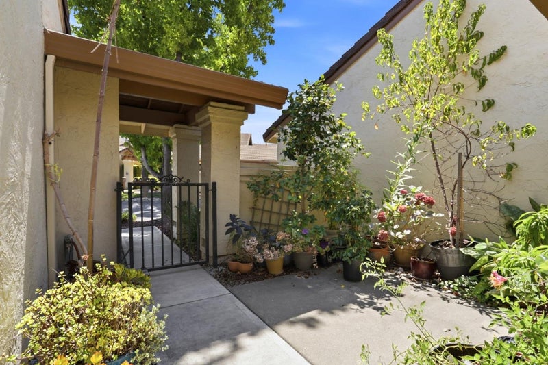 3364 Bolsena Court