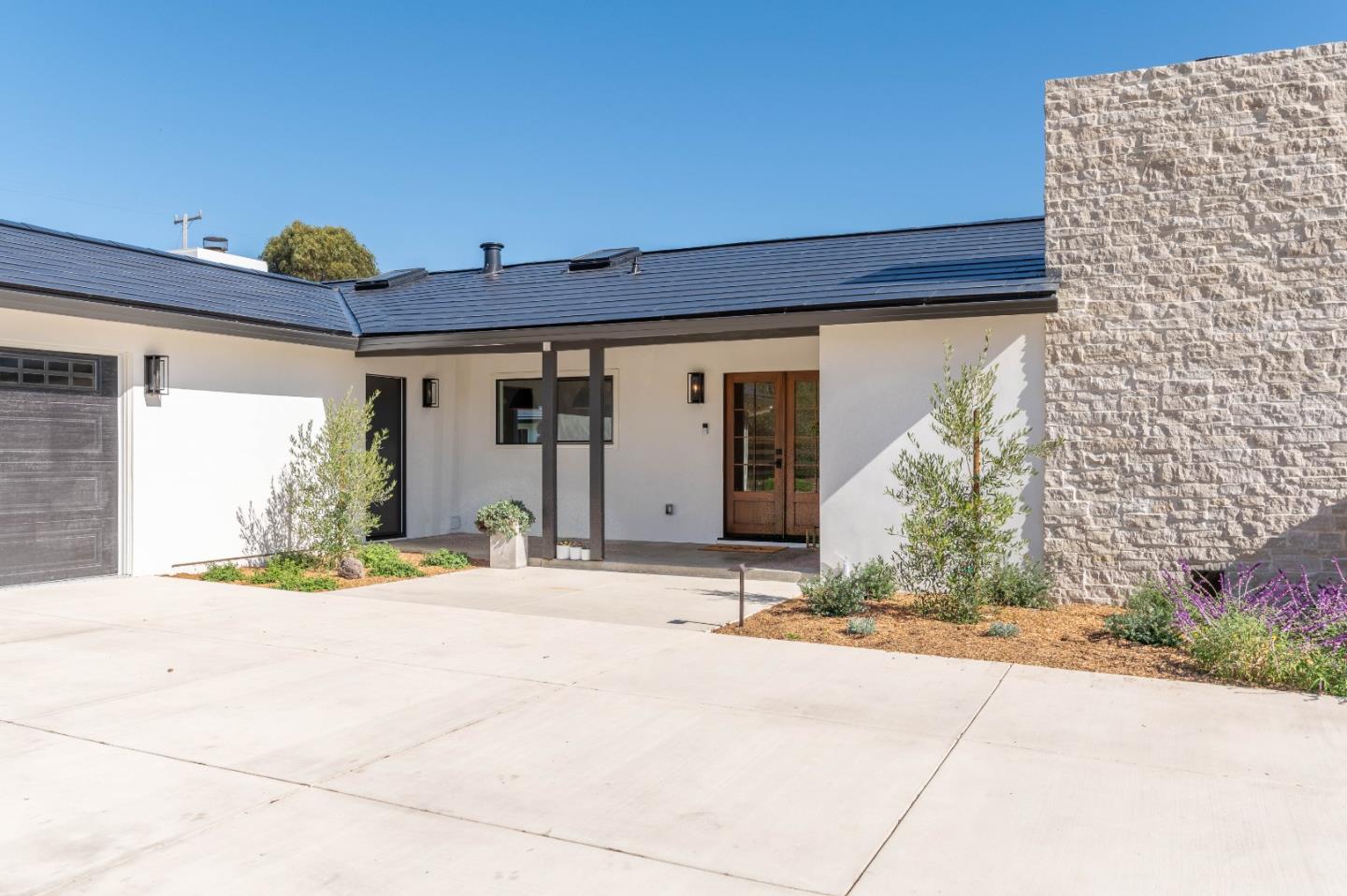 25815 Rio Vista Drive