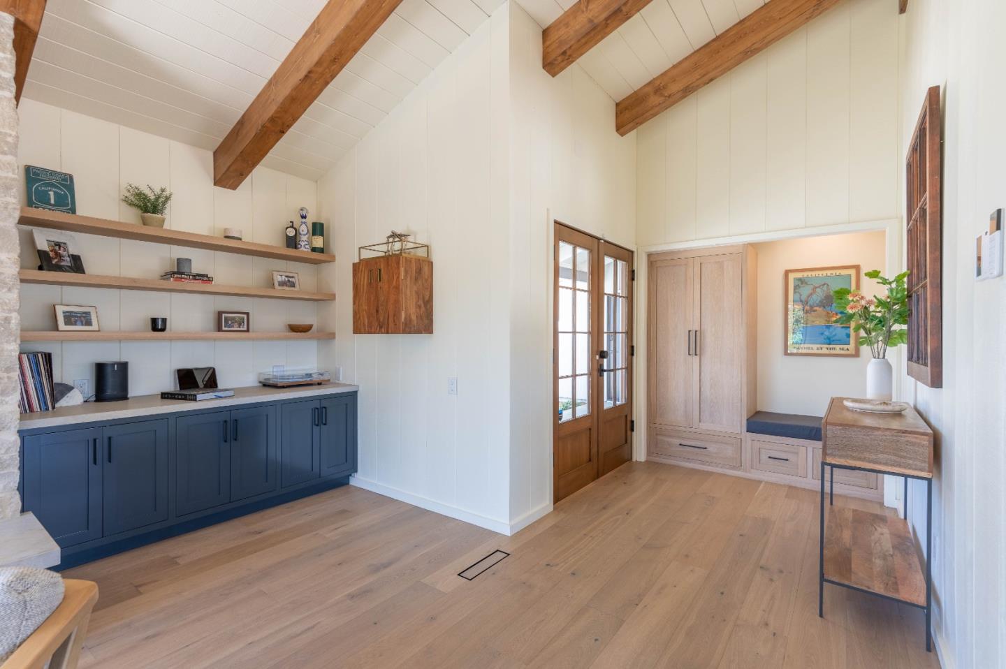 25815 Rio Vista Drive