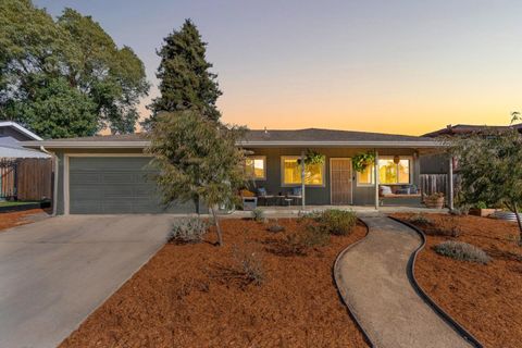 Photo of 116 Lester Court, Watsonville, CA 95076 (MLS # ML82026113)