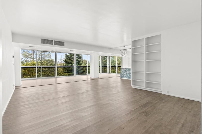 101 Alma Street 503