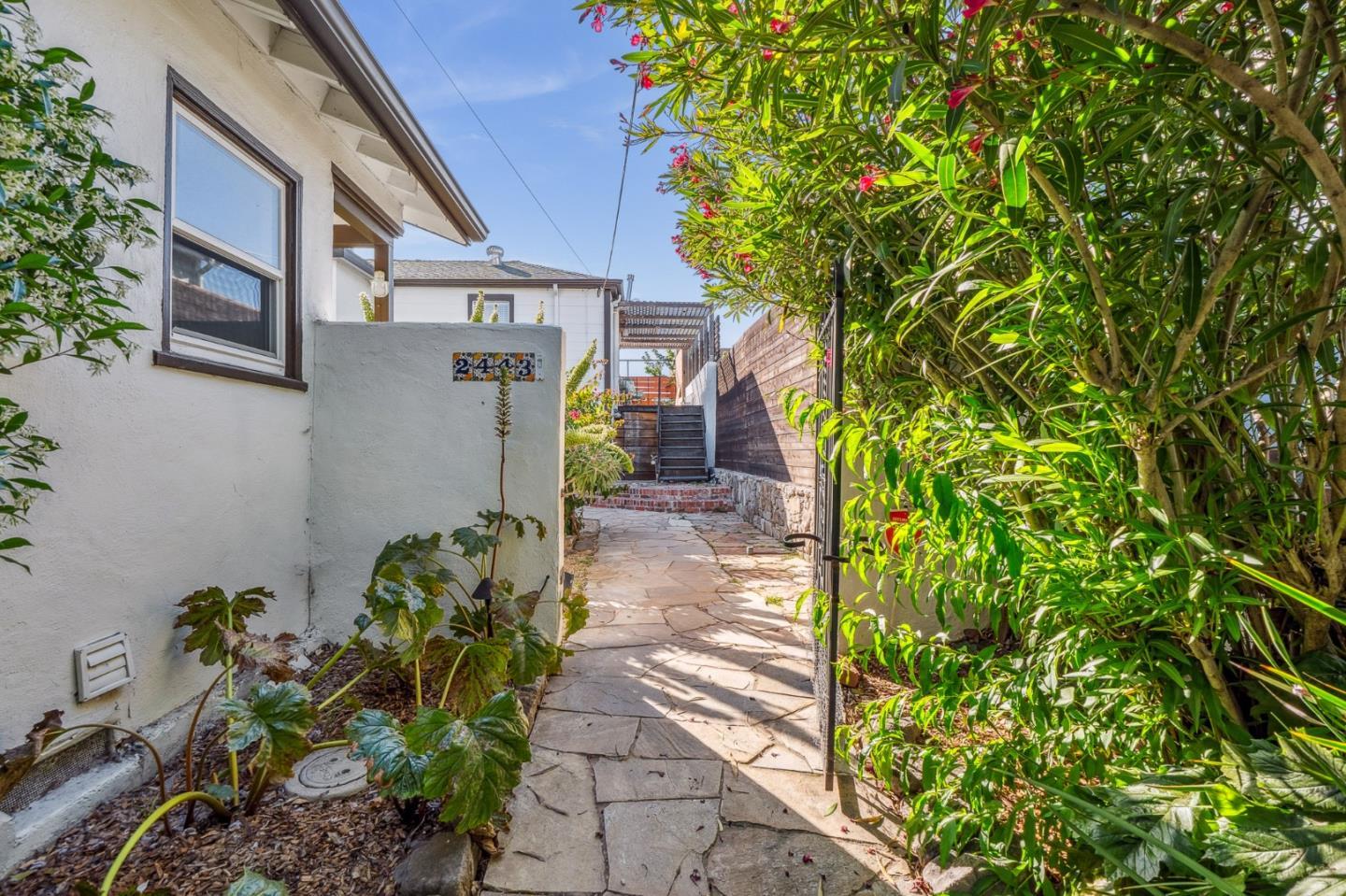 2443-2445 24th Avenue