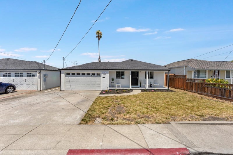 1603 Bandoni Avenue