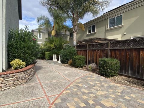 Tiny photo for 434 Cypress Avenue, San Jose, CA 95117 (MLS # ML82035276)