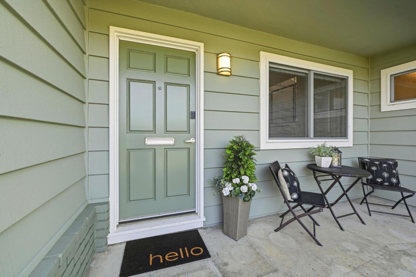 2784 Doverton Square