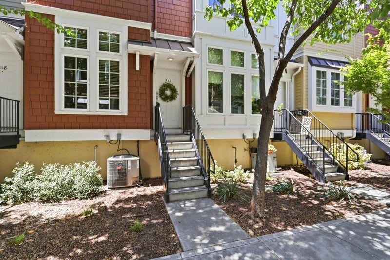 212 Grayson Terrace