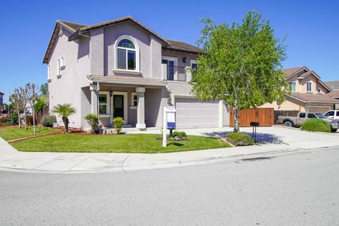 Photo of 1890 Calistoga Drive, Hollister, CA 95023 (MLS # ML82041574)