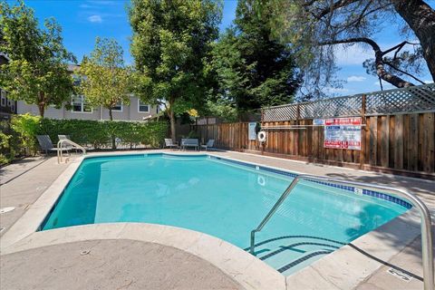 Tiny photo for 182 Cuesta De Los Gatos Way, LOS GATOS, CA 95032 (MLS # ML82032907)