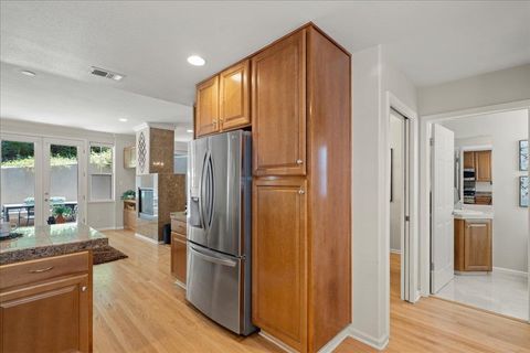 Tiny photo for 182 Cuesta De Los Gatos Way, LOS GATOS, CA 95032 (MLS # ML82032907)