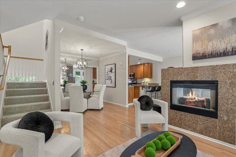 Tiny photo for 182 Cuesta De Los Gatos Way, LOS GATOS, CA 95032 (MLS # ML82032907)