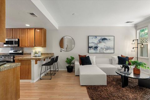 Tiny photo for 182 Cuesta De Los Gatos Way, LOS GATOS, CA 95032 (MLS # ML82032907)