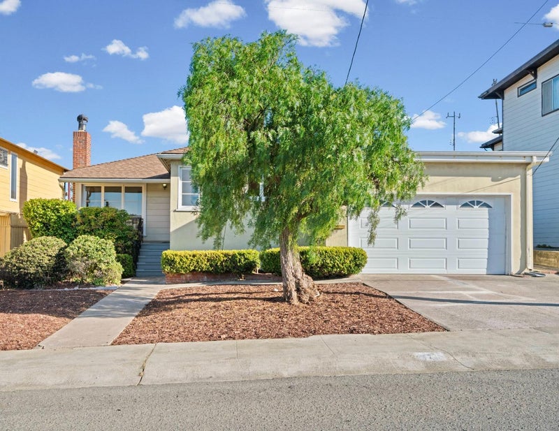 371 Paramount Drive