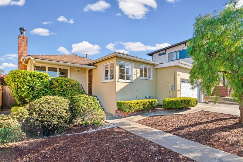 371 Paramount Drive