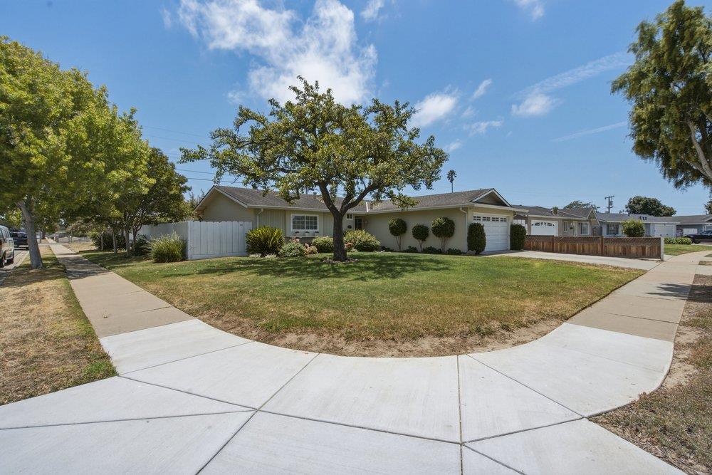 407 Pueblo Drive