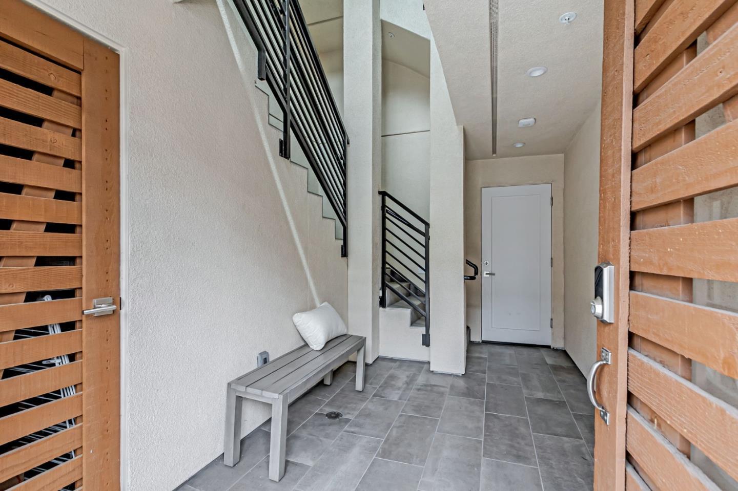 16009 Bartlett Court