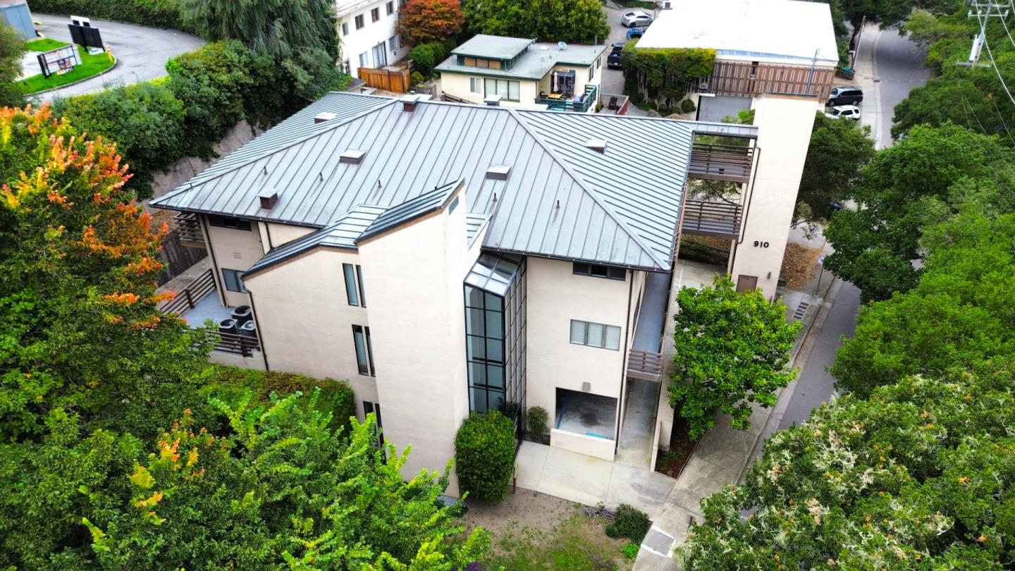 910 Major Sherman Lane