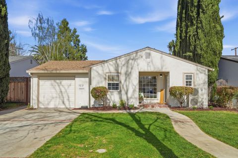 Photo of 1531 Marcia Avenue, San Jose, CA 95125 (MLS # ML82036218)