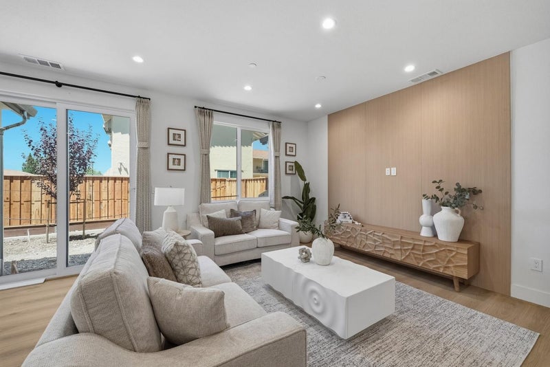 24 Silver Elm Court