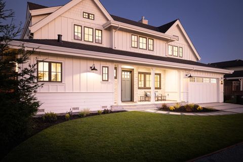 Photo of 655 Potter Avenue, HALF MOON BAY, CA 94019 (MLS # ML82026112)