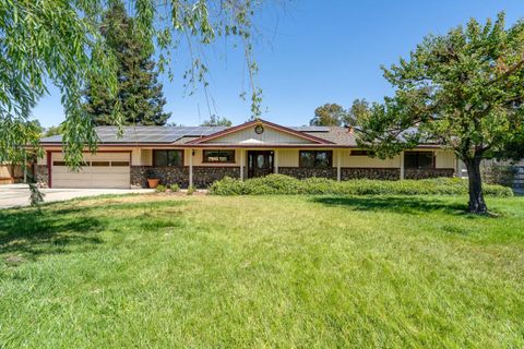 Tiny photo for 2025 Jeanie Lane, GILROY, CA 95020 (MLS # ML82047641)