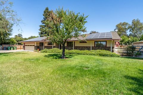 Tiny photo for 2025 Jeanie Lane, GILROY, CA 95020 (MLS # ML82047641)