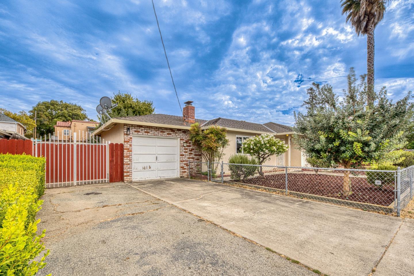 875 Suiter Street