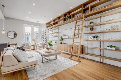 473 South Van Ness Avenue, San Francisco, CA 94103 - #: ML82016575