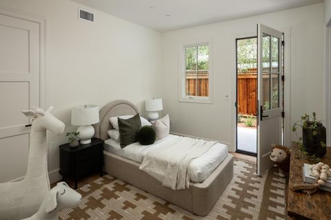 Tiny photo for 162 Waverley Street, PALO ALTO, CA 94301 (MLS # ML82021693)