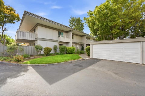 Tiny photo for 30 Los Altos Square, LOS ALTOS, CA 94022 (MLS # ML82060649)