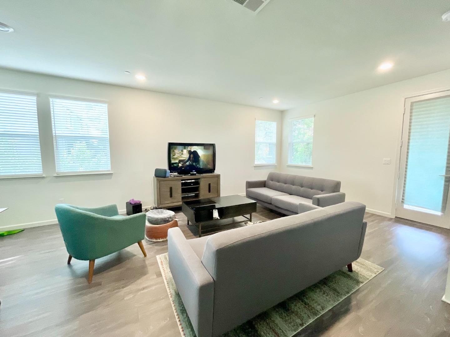 24500 Autumn Mist Way
