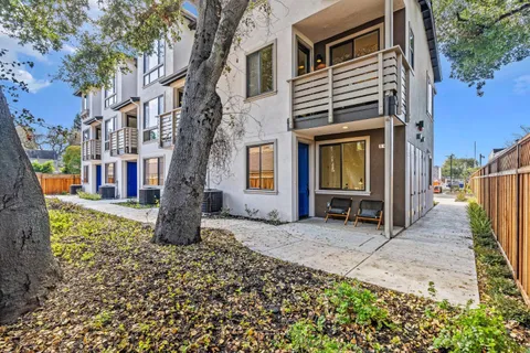 943 Woodside Road, Redwood City, CA 94061 - #: ML82037855