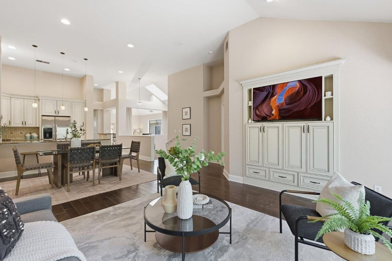 3030 Lakemont Drive 3