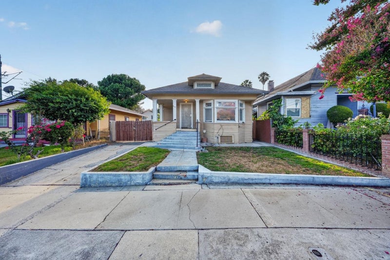 857 Delmas Avenue