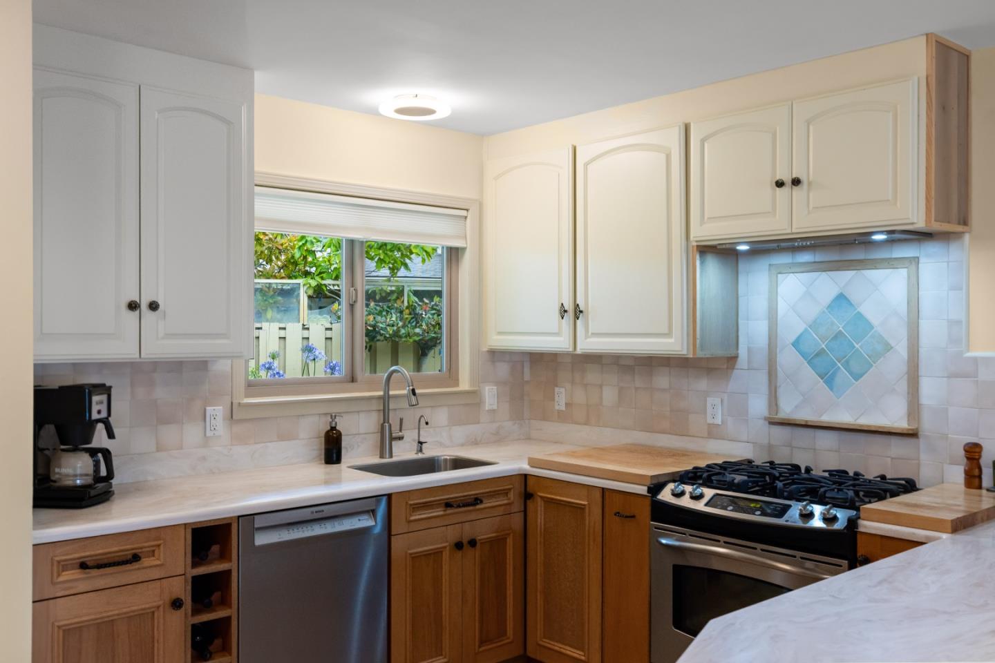 262 Hacienda Carmel