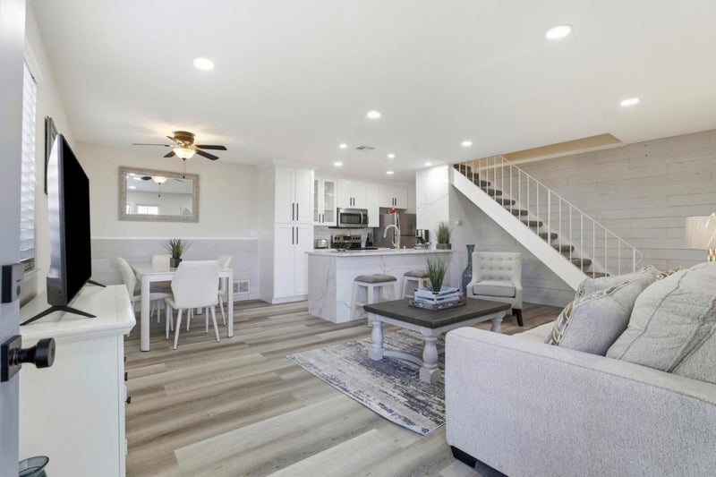 812 Blossom Hill Road 2