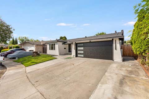 Tiny photo for 34843 Warwick Court, Fremont, CA 94555 (MLS # ML82056732)