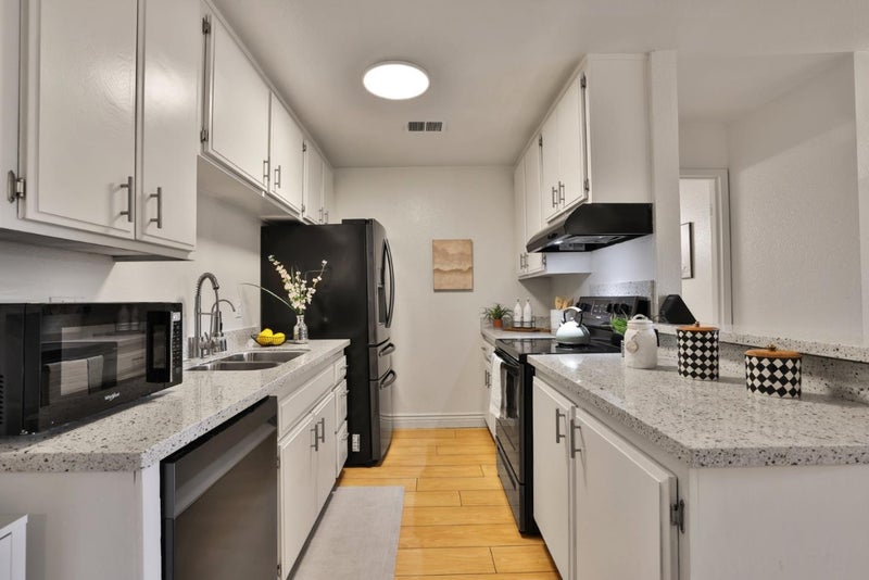 247 North Capitol Avenue 161