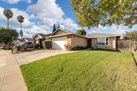 Photo of 251 W Capitol Avenue, MILPITAS, CA 95035 (MLS # ML82026690)
