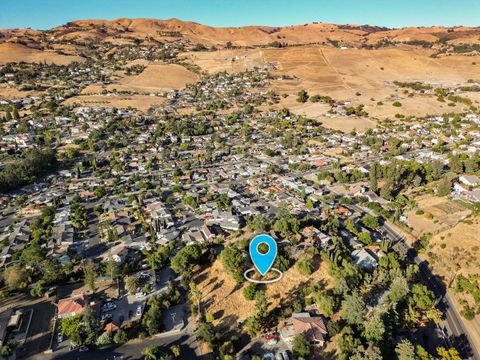 Tiny photo for 14862 Watters Drive, SAN JOSE, CA 95127 (MLS # ML82023249)