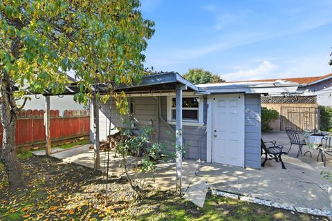 Tiny photo for 33557 3rd Street, UNION CITY, CA 94587 (MLS # ML82028844)